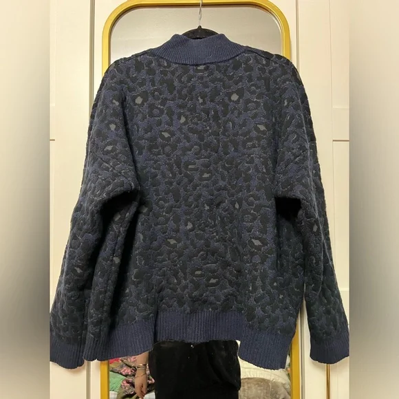 Universal Thread Leopard Sweater - Picture 4 of 5